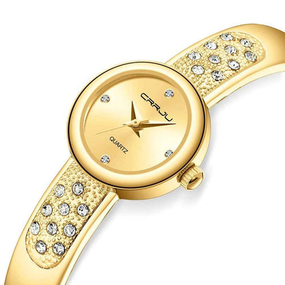 Womens Water Diamond Quartz Gold Bracelet-Style Watch